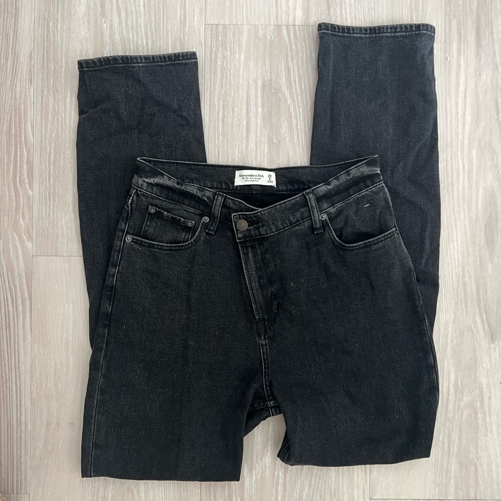 Abercrombie 90s Slim Straight Jean